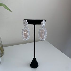 ⭐️💖Kendra Scott Kaki earrings💖